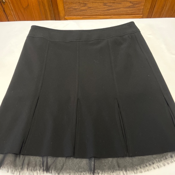 Very Pretty Black BeBe Skirt.  Fun and Flirty.  Sz. 10. - Picture 7 of 11